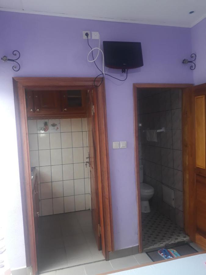 Npangou Appart Kribi Exterior photo